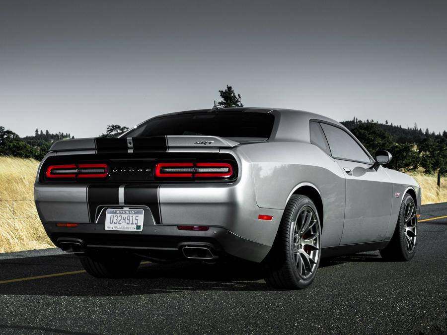  Dodge Challenger SRT 392 2015 года  (фото 10 из 21)